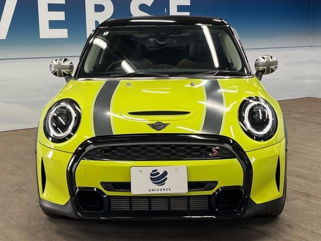 BMW MINI COOPER SD 5DOOR 2022 Image 31