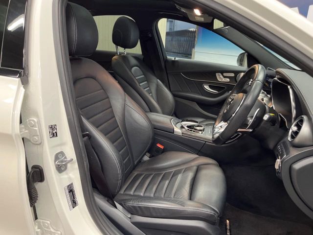 MERCEDES BENZ MERCEDES AMG C CLASS 2019 Image 31