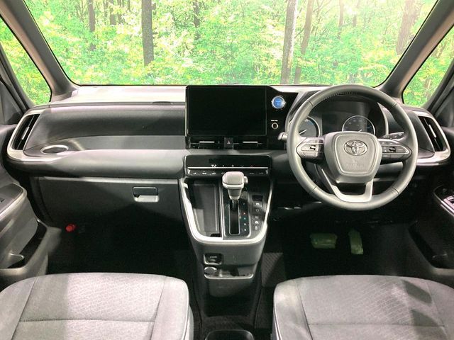 TOYOTA NOAH HYBRID 2023 Image 31