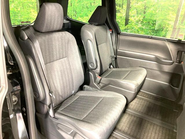 TOYOTA NOAH HYBRID 2023 Image 31