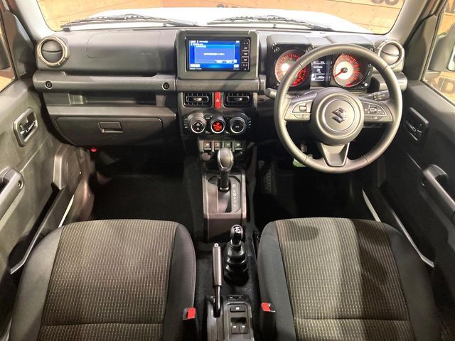 SUZUKI JIMNY NOMADE 2025 Image 31