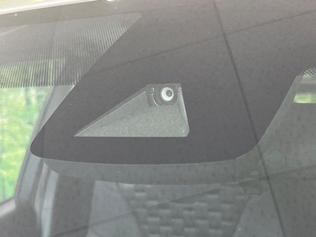 TOYOTA PRIUS PHV 2018 Image 31