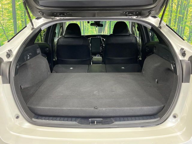 TOYOTA PRIUS PHV 2018 Image 31