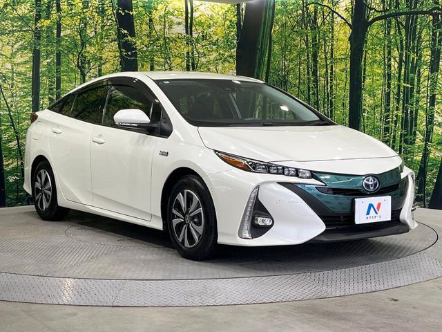 TOYOTA PRIUS PHV 2018 Image 31