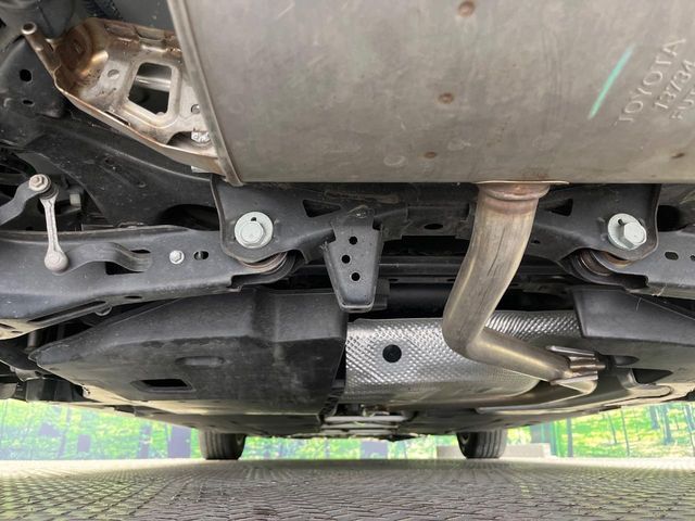 TOYOTA PRIUS PHV 2018 Image 31