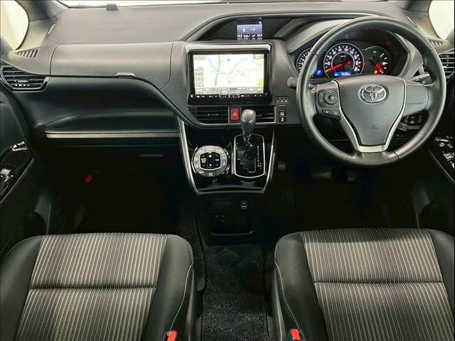 TOYOTA VOXY 2019 Image 31