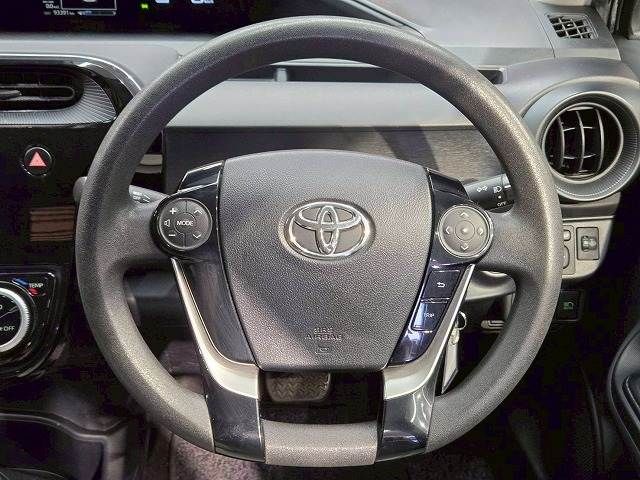 TOYOTA AQUA 2018 Image 31