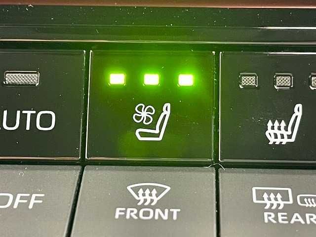 TOYOTA PRIUS 2023 Image 31