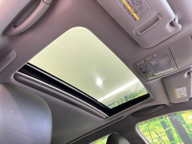 TOYOTA CROWN SEDAN 2011 Image 31