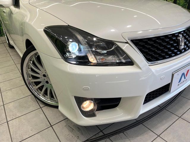 TOYOTA CROWN SEDAN 2011 Image 31