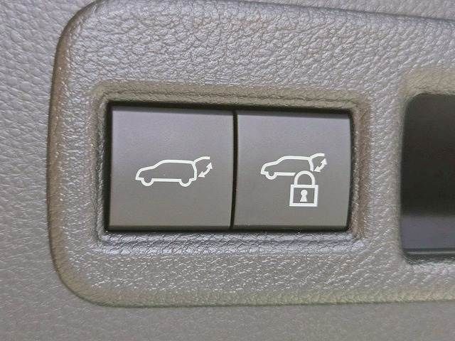 TOYOTA HARRIER HYBRID 2025 Image 31