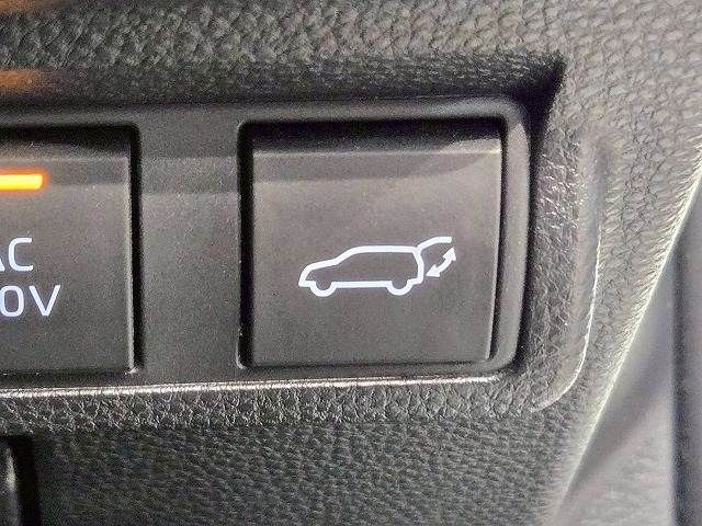 TOYOTA COROLLA CROSS HYBRID 2023 Image 31