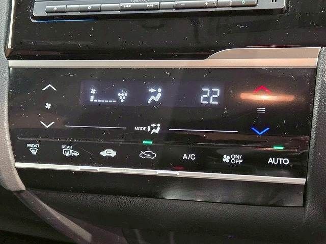 HONDA FIT HYBRID 2017 Image 31