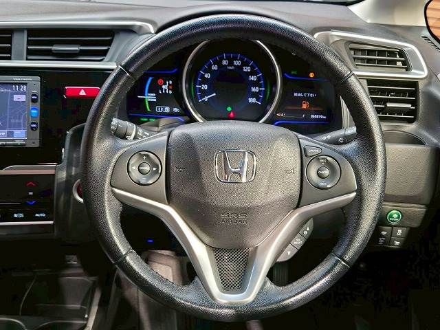 HONDA FIT HYBRID 2017 Image 31