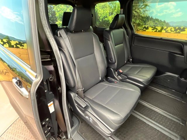 TOYOTA ESQUIRE 2018 Image 31