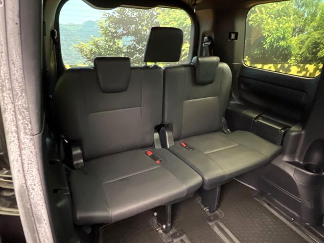 TOYOTA ESQUIRE 2018 Image 31