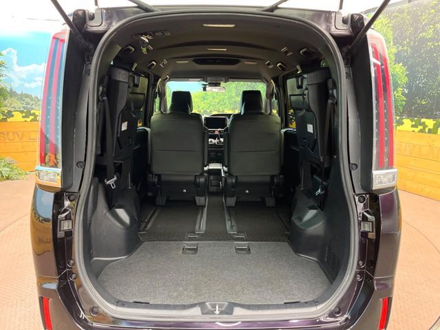 TOYOTA ESQUIRE 2018 Image 31