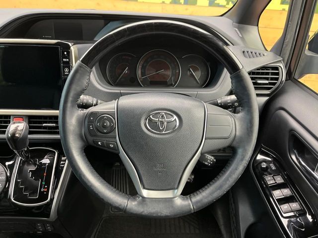 TOYOTA ESQUIRE 2018 Image 31