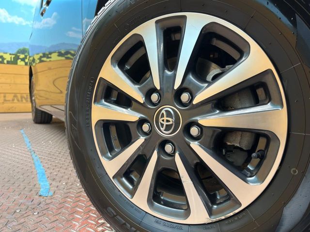 TOYOTA ESQUIRE 2018 Image 31