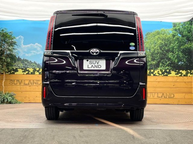 TOYOTA ESQUIRE 2018 Image 31