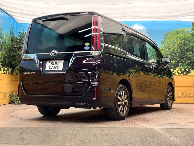 TOYOTA ESQUIRE 2018 Image 31