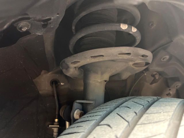 TOYOTA ESQUIRE 2018 Image 31