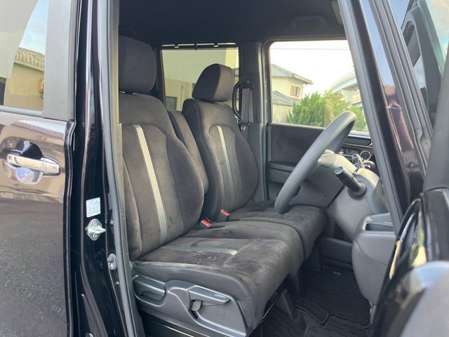 HONDA N BOX CUSTOM 2021 Image 31