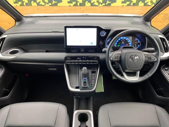 TOYOTA NOAH HYBRID 2022 Image 31