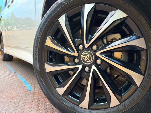 TOYOTA NOAH HYBRID 2022 Image 31