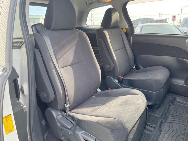 TOYOTA ESTIMA 2013 Image 31