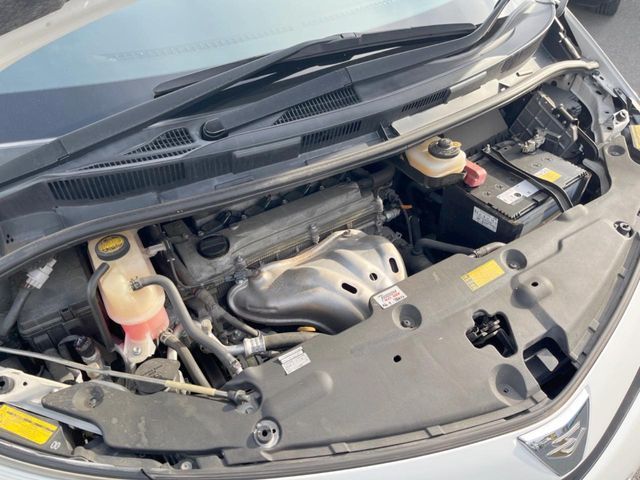 TOYOTA ESTIMA 2013 Image 31