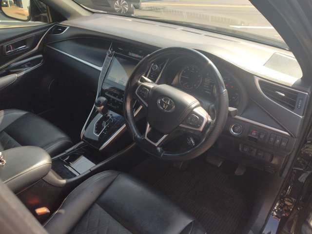 TOYOTA HARRIER 2WD 2017 Image 31