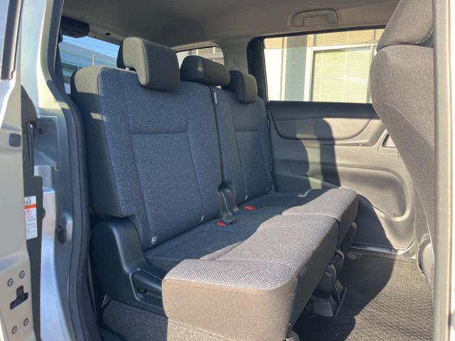 TOYOTA SIENTA HYBRID 2015 Image 31