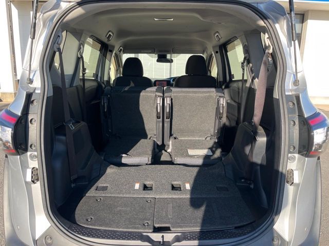 TOYOTA SIENTA HYBRID 2015 Image 31