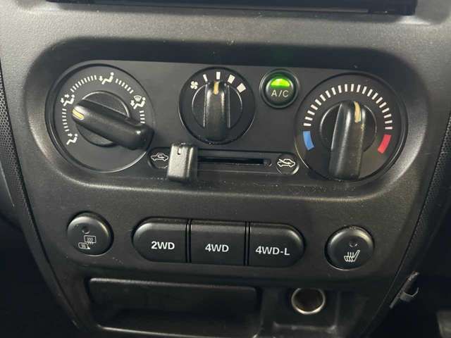 SUZUKI JIMNY 4WD 2012 Image 31