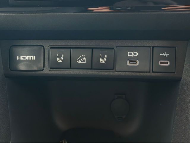 TOYOTA YARIS CROSS 2024 Image 31