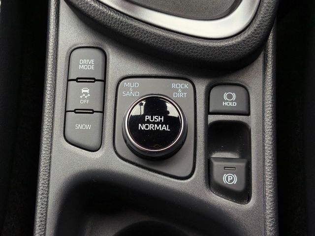 TOYOTA YARIS CROSS 2024 Image 31