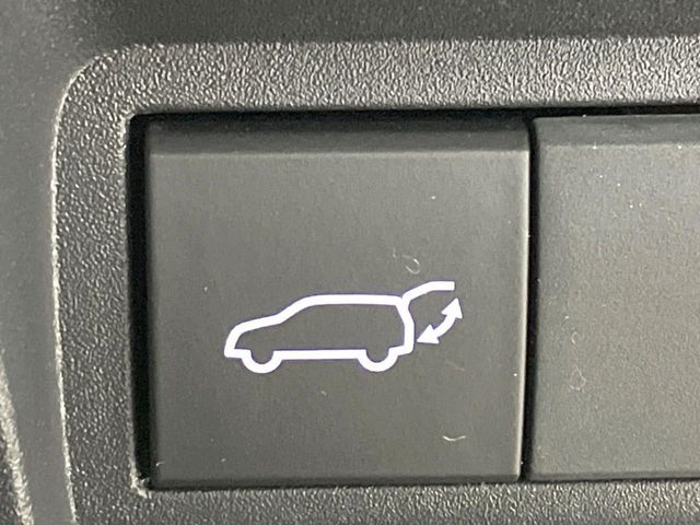 TOYOTA YARIS CROSS HYBRID 2023 Image 31