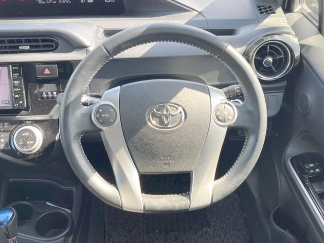 TOYOTA AQUA 2016 Image 31