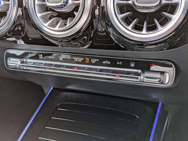 MERCEDES BENZ EQA 2024 Image 31