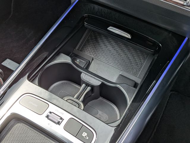 MERCEDES BENZ EQA 2024 Image 31