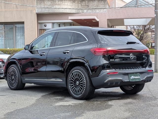 MERCEDES BENZ EQA 2024 Image 31