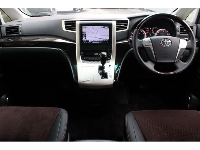 TOYOTA ALPHARD 2014 Image 31