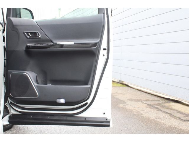 TOYOTA ALPHARD 2014 Image 31