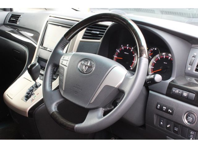 TOYOTA ALPHARD 2014 Image 31
