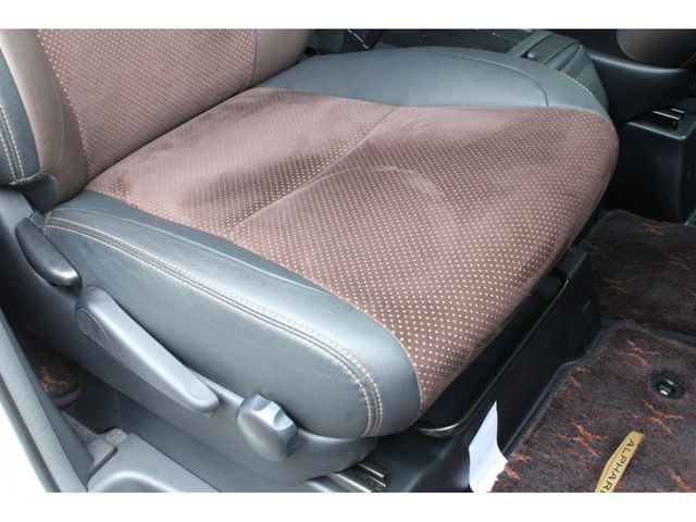 TOYOTA ALPHARD 2014 Image 31