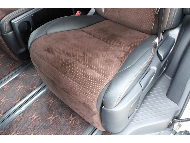 TOYOTA ALPHARD 2014 Image 31