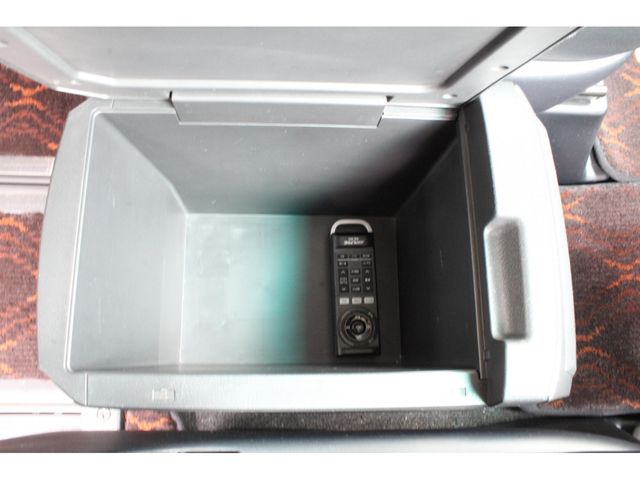 TOYOTA ALPHARD 2014 Image 31