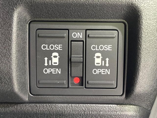 HONDA N BOX CUSTOM 2023 Image 31