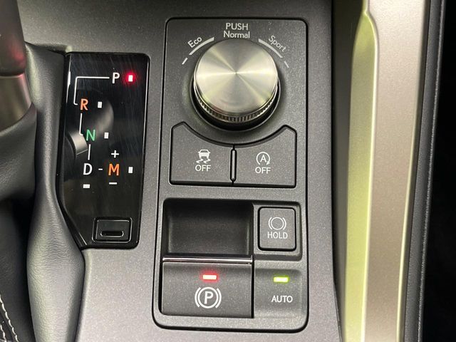 TOYOTA LEXUS NX300 2019 Image 31